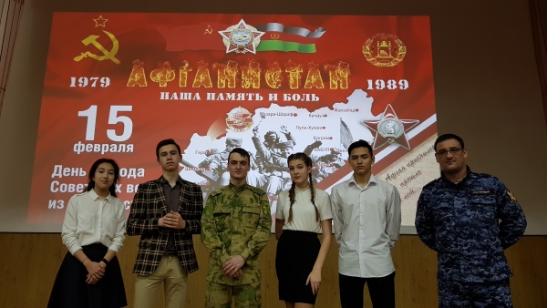 Мы форму одели, не зная вины! Отличные парни отличной страны! 