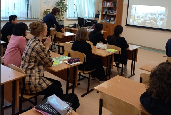 Проект &quot;Билет в будущее&quot;. Урок &quot;Ранняя профориентация&quot; для 9Б и 11А классов 